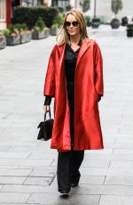 AMANDA HOLDEN Leaves Global Radio in London 11/30/2020