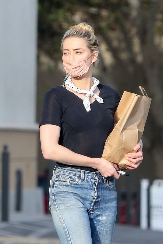 AMBER HEARD Out Shopping in Los Angeles 10/31/2020