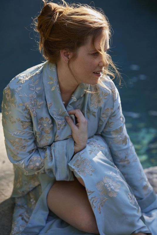 AMY ADAMS for Netflix Queue, November 2020