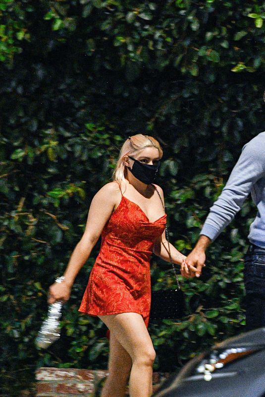 ARIEL WINTER and Luke Benward Out in Los Angeles 11/02/2020