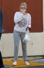 ARIEL WINTER Carrying a Large Roll of Bubble Wrap Out in Los Angeles 11/08/2020