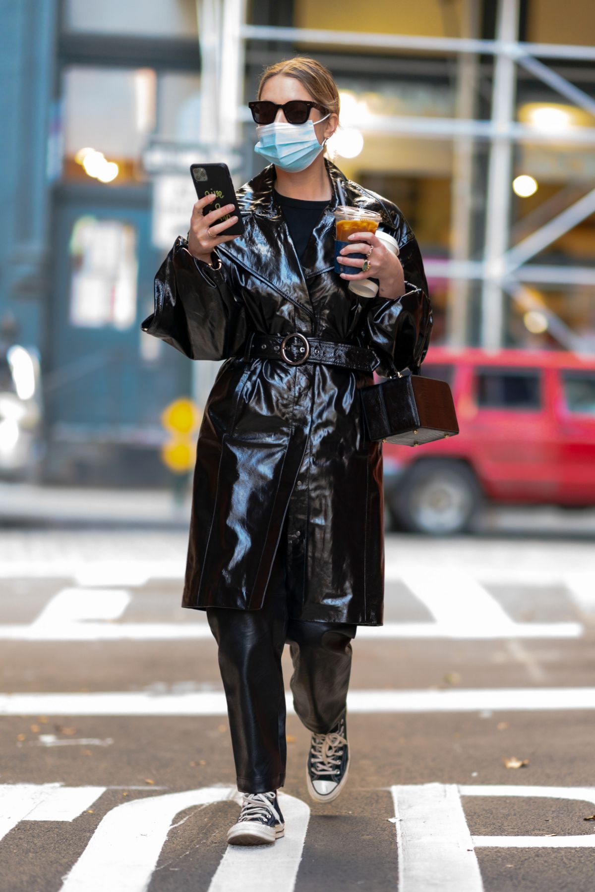 ashley-benson-out-and-about-in-new-york-11-16-2020-11.jpg