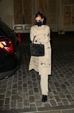 BELLA HADID Arrives at Her Apartment in New York 11/18/2020