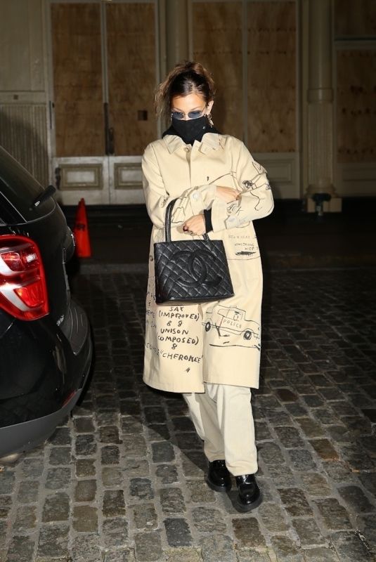 BELLA HADID Arrives at Her Apartment in New York 11/18/2020