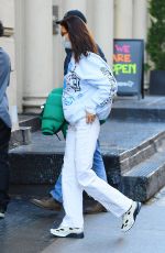 BELLA HADID Arrives at Her Apartment in New York 11/23/2020