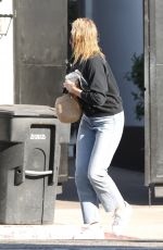 CAMERON DIAZ Leaves a Hair Salon in Los Angeles 11/02/2020