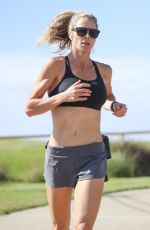 CANDICE WARNER Out Jogging in Sydney 11/25/2020
