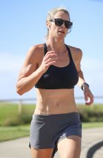 CANDICE WARNER Out Jogging in Sydney 11/25/2020