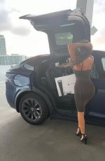 CLAUDIA ROMANI Out Shopping in Miami Beach 11/19/2020
