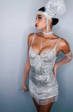 ELLA BALINSKA - Great Gatsby Themed Halloween Photoshoot 2020