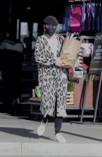 ELLEN POMPEOP Shopping at Trancas Country Market 11/29/2020