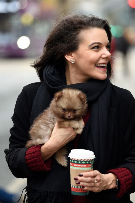 FAYE BROOKES Out with Her Dog in Manchester 11/17/2020