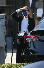 FELICITY HUFFMAN Out and About in Los Angeles 10/30/2020