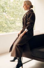 GILLIAN ANDERSON for Net-a-porter Magazine, Decembre 2020