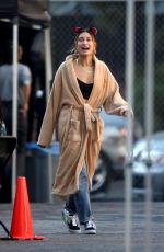 HAILEY and Justin BIEBER on the Set of Justin