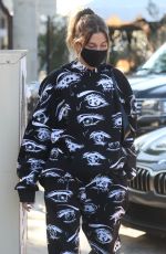 HAILEY BIEBER Out for Lunch at Zinque Cafe in West Hollywood 11/18/2020