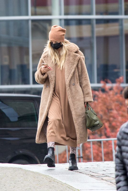 HEIDI KLUM Out in Berlin 10/31/2020