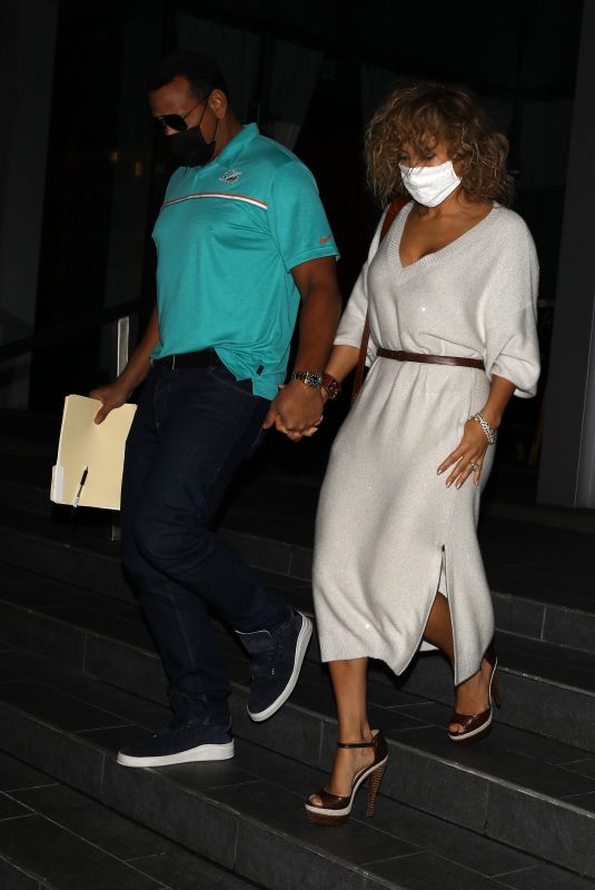 JENNIFER LOPEZ and Alex Rodriguez Out for Dinner at Soho House in Beverly Hills 11/01/2020 