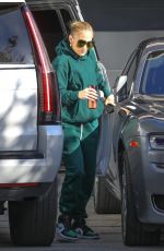 JENNIFER LOPEZ Arrives at a Recording Studio in Beverly Hills 11/14/2020