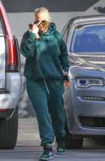 JENNIFER LOPEZ Arrives at a Recording Studio in Beverly Hills 11/14/2020