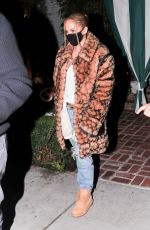 JENNIFER LOPEZ Leaves San Vicente Bungalows in Hollywood 11/21/2020