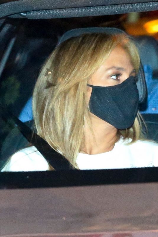 JENNIFER LOPEZ Leaves Sunset Tower Hotel in West Hollywood 11/05/2020