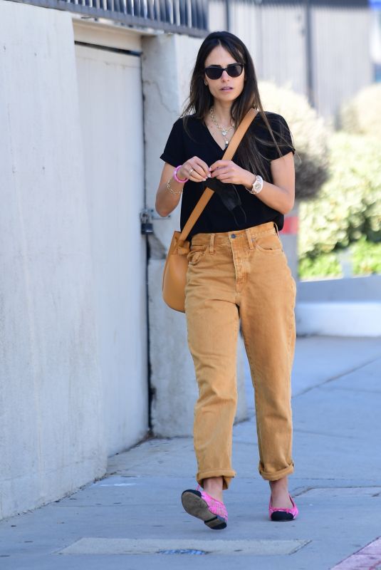 JORDANA BREWSTER Heading to a Hair Salon in Brentwood 11/22/2020