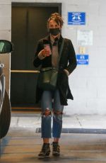 JORDANA BREWSTER Leaves a Vet Clinic in Westwood 11/25/2020