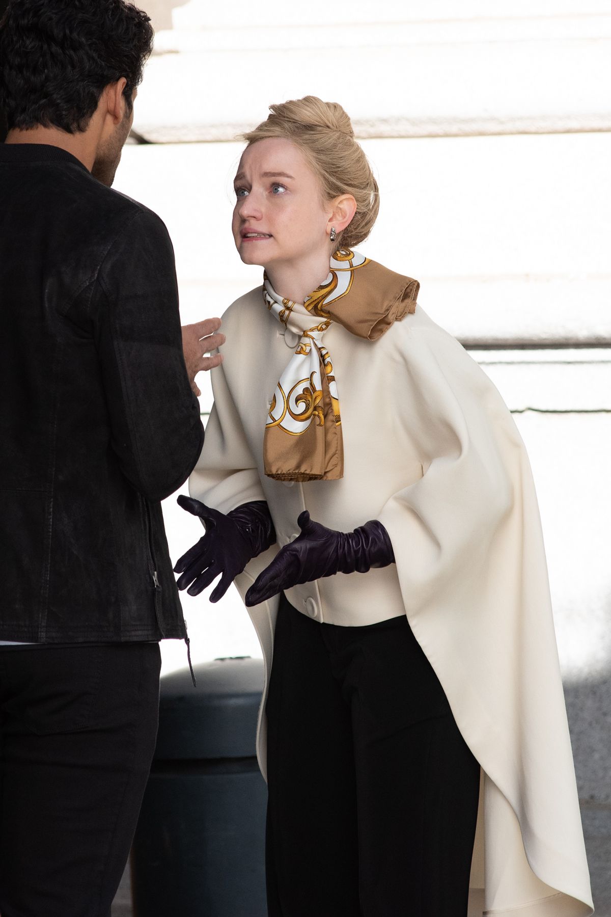 Julia Garner On The Set Of Inventing Anna In New York 11162020
