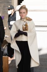 JULIA GARNER on the Set of Inventing Anna in New York 11/16/2020