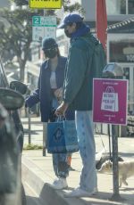 KAIA GERBER and Jacob Elordi Out for Coffee and Dog Food in West Hollywood 11/13/2020