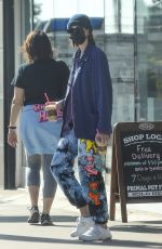 KAIA GERBER and Jacob Elordi Out for Coffee and Dog Food in West Hollywood 11/13/2020