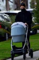 KATHERINE SCHWARZENEGGER Out in Santa Monica 11/13/2020