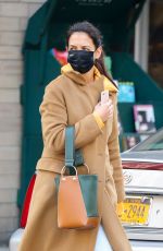 KATIE HOLMES and Emilio Vitolo Jr Out in New York 11/03/2020