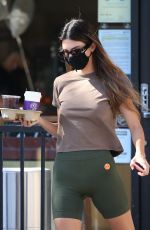 KENDALL JENNER in Yoga Pants at Coffee Bean & Tea Leaf in Beverly Hills 10/31/2020