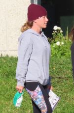 KENDRA WILKINSON Out for Lunch with a Friend in Calabasas 11/111/2020