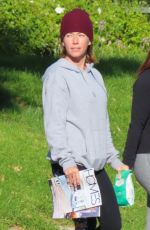 KENDRA WILKINSON Out for Lunch with a Friend in Calabasas 11/111/2020