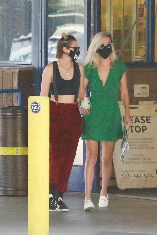 KRISTEN STEWART and DLAN MEYER Out Shopping in Los Angeles 11/07/2020