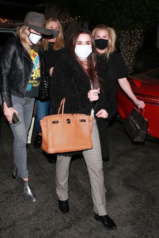 KYLIE RICHARDS and LISA VANDERPUMP Out for Dinner in Bel Air 11/05/2020
