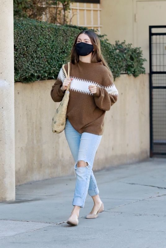 LAUREN PARSEKIAN Out in Los Angeles 11/29/2020