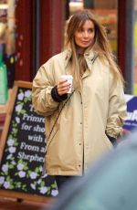LOUISE REDKNAPP Out for Coffee in Primrose Hill 11/17/2020