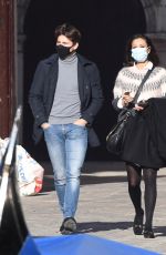 MELANIE SYKES Out in Venice 11/19/2020