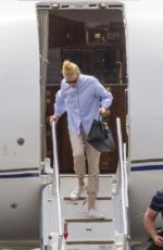 MICOLE KIDMAN Arrives at Byron Bay by a Private Plane 11/10/2020
