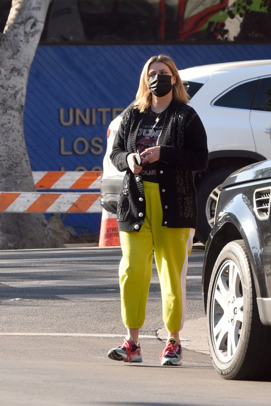 MISCHA BARTON Picking up Food To Go in Los Angeles 11/11/2020