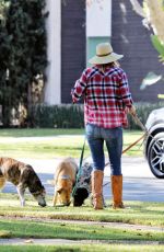 MISSI PYLE Out with Her Dogs in Los Angeles 11/13/2020