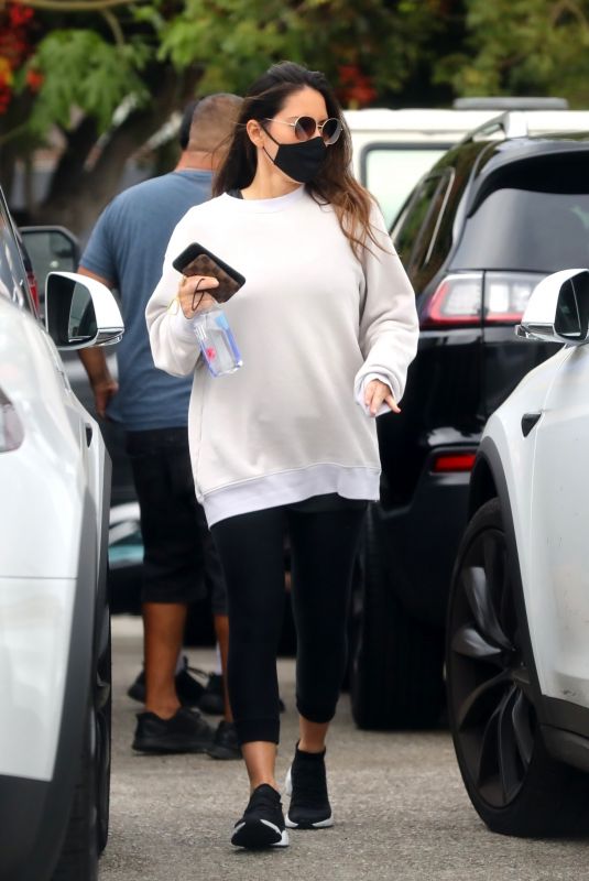 OLIVIA MUNN Leaves a Gym in Los Angeles 11/05/2020