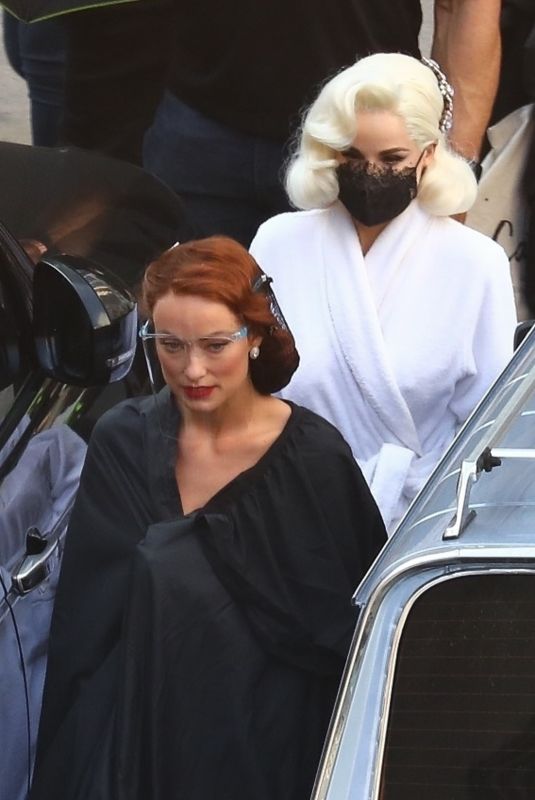 OLIVIA WILDE, DITA VON TEESE and Harry Styles on the Set of Don