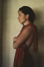 PHOEBE TONKIN - Instagram Photos 11/25/2020