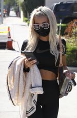 PIA MIA PEREZ Heading to a Dogpound Gym in Los Angeles 11/04/2020