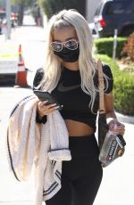 PIA MIA PEREZ Heading to a Dogpound Gym in Los Angeles 11/04/2020